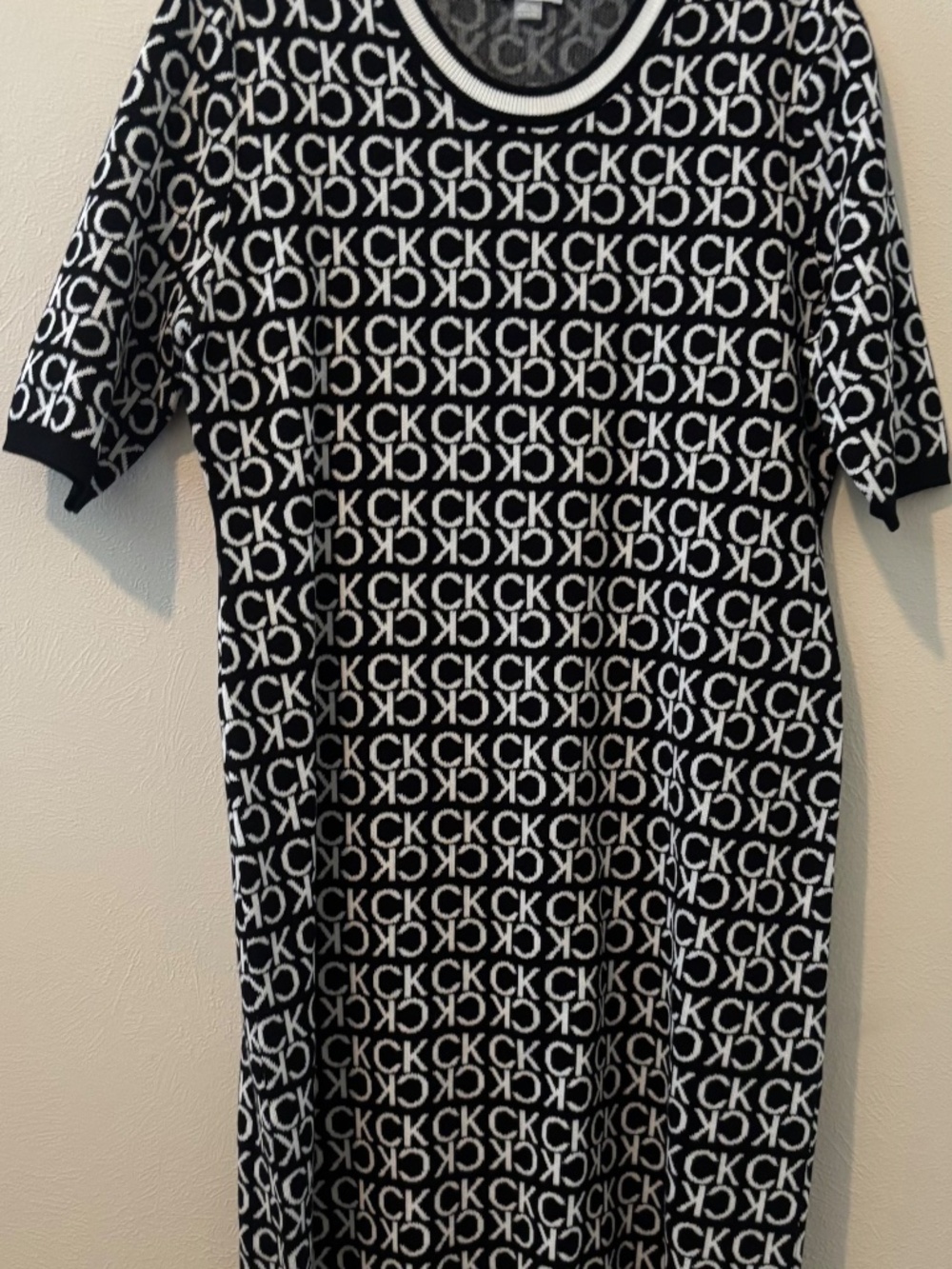 Calvin Klein Women's ALL OVER LOGO 1/2 Sleeve Knit Dress - Size XL